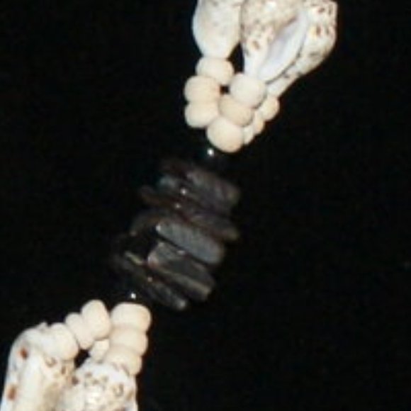 Handmade Round Blacklip M.O.P Tiger Necklace - Picture 4 of 4